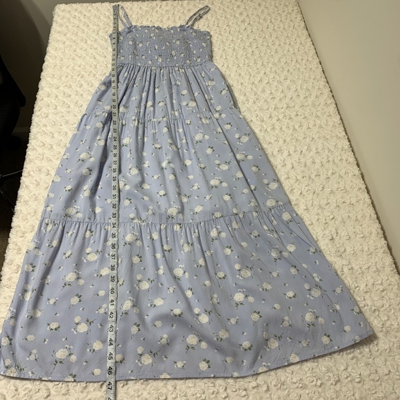 Hollister Floral Smocked Tiered Tie Back Midi Dress Sz S - Picture 13 of 14